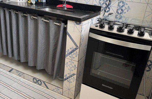Barris Apartment | Convenient Apartment in a Family-Friendly Community