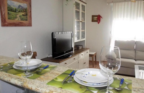 Ezcaray Apartment | Relaxing Getaway at Apartamento Alameda Ezcaray with Pool