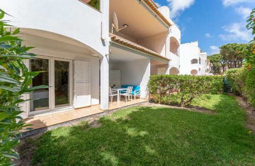 Olhos D'Agua Apartment | Apartamento Pine by Algarve Holidays