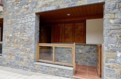 Chisagues Apartment | Pet-Friendly Comfort at Apartamento Pineta - Rated 9.7/10