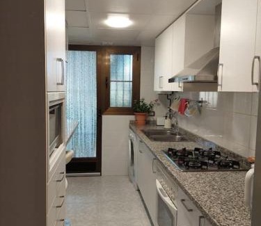 El Grao de Castellon Apartment | Family-Friendly Apartment with Pool and Beach Access