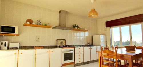 Boa Apartment | Scenic Oceanfront Apartment Just 20 Minutes from Santiago