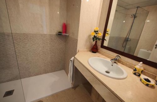 Garrucha Apartment | Oceanfront Getaway at Apartamento Playa del Faro - 4-Star Stay