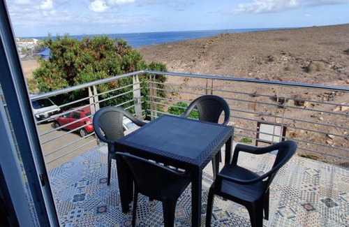Playa Quemada Apartment | Cozy Apartment at Playa Quemada, Lanzarote - Rated 8.6/10