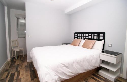 Distrito Noroeste Apartment | Modern Ponce de León Apartment Near Train Station