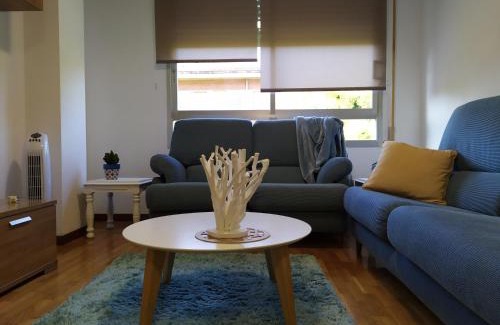 Logrono Apartment | Central Apartment Poniente: Two Bathrooms & Pet-Friendly