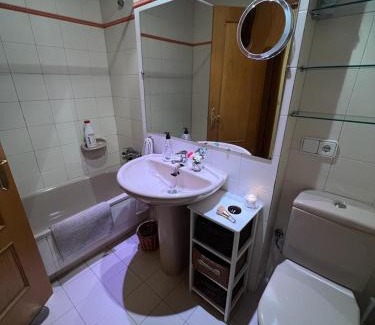 Posada de Llanes Apartment | Pet-Friendly Retreat at Apartamento Posada de Llanes