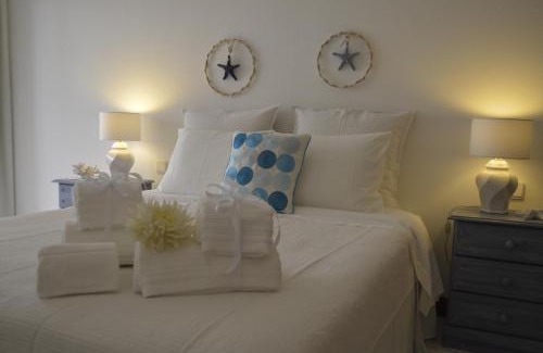 Vilamoura Apartment | Contemporary Apartment Near Vilamoura Marina with Pool