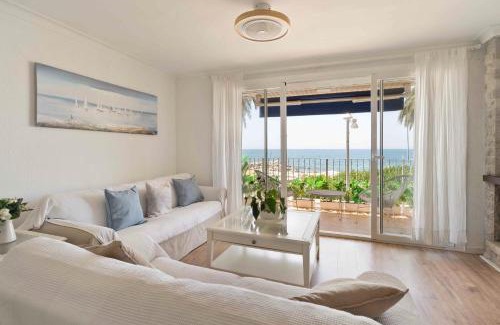 Sant Pol De Mar Apartment | Oceanfront Apartment with Spectacular Views – Rated 9.8/10