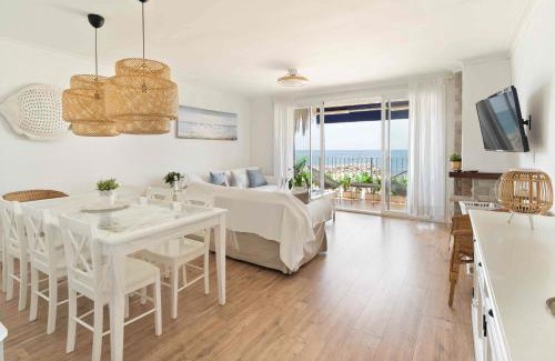 Sant Pol De Mar Apartment | Oceanfront Apartment with Spectacular Views – Rated 9.8/10