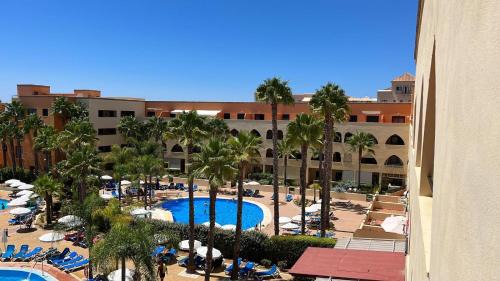 Punta del Moral Apartment | Oceanfront Apartment at Isla Canela with Pool & Spa