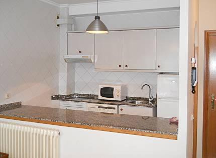 Vigo Apartment | Seaside Apartment at Playa de Samil with Ocean View
