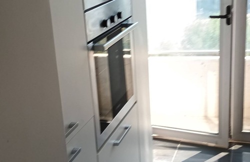 Parque das Nacoes Apartment | Cozy T1 Apartment in Lisboa - Pet Friendly & Breakfast Included