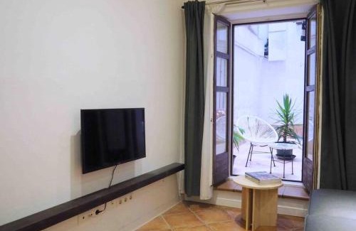 Bilbao la Vieja Apartment | Family-Friendly Stay at Apartamento Puerta del Camino 2