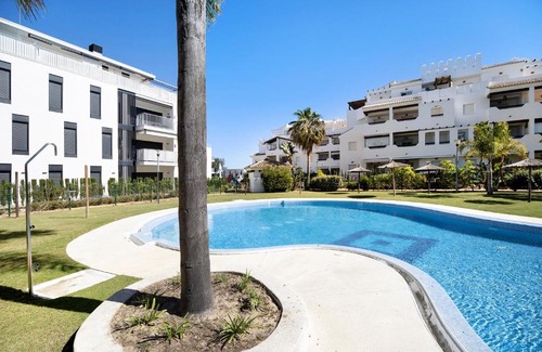 Rota Apartment | Scenic Punta Candor Apartment with Oceanfront Pool Access