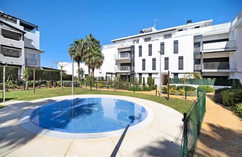 Rota Apartment | Scenic Punta Candor Apartment with Oceanfront Pool Access