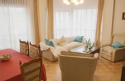 Marin Apartment | Central Piso in Ría de Pontevedra with Oceanfront Views