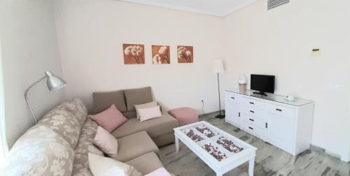 Sevilla Este Apartment | Family-Friendly Apartment in Sevilla with Pool & High Ratings