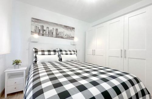 Santona Apartment | Renovated Apartment in Santoña with Ocean View & Beach Access