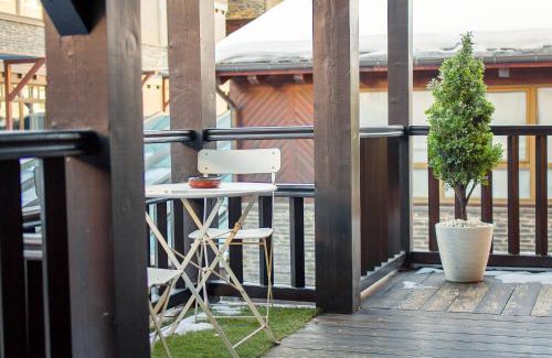 Incles Apartment | Pet-Friendly Refugi d'Incles for Families of 6