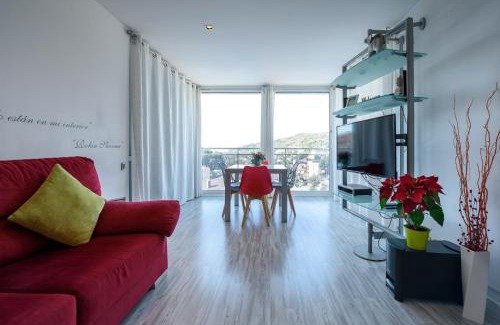 Castelldefels Apartment | Pet-Friendly Apartment Reisol: 4-Star Comfort & Pool Access