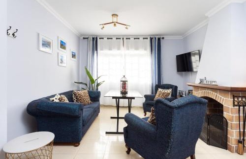 Los Realejos Apartment | Welcoming "Hogar Las Vistas" – 4-Star Family Getaway