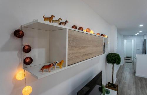 Camino de Ronda Apartment | Comfortable Apartment in the Heart of Granada for Families