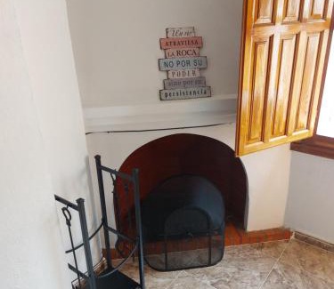 Trevelez Apartment | Family-Friendly Stay at Apartamento Rey Melchor