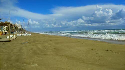 Calafell Apartment | Oceanfront Comfort at Apartamento Rosendo - 4 Star Rated