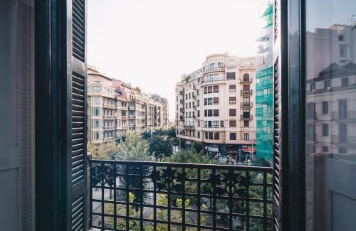 Gros Apartment | Family-Friendly Retreat at Apartamento Royal - 4 Star Stay