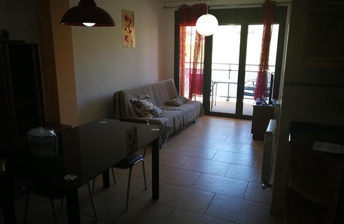 Aren Apartment | Cozy Rural Apartment Escarla with Breakfast & Family Friendly