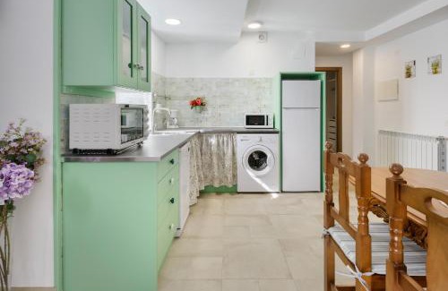 Anso Apartment | Pet-Friendly Retreat: Apartamento Rural Paloma Awaits You