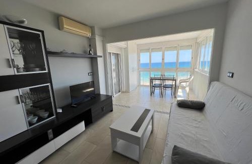 Playa de San Juan Apartment | Relax at San Juan Playa: Oceanfront Family-Friendly Escape