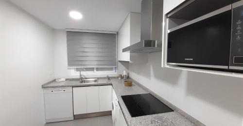Distrito de Levante Apartment | Family-Friendly Stay at Apartamento San Lorenzo - 9/10 Rated