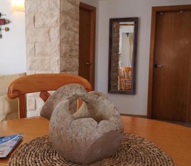 Alicante City Centre Apartment | Elegant Oceanfront Stay at Apartamento Santa - Rated 9.3/10