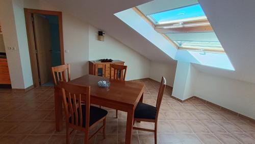 Sardinero Apartment | Family-Friendly Ático en Sardiñeiro: Ideal for Your Getaway
