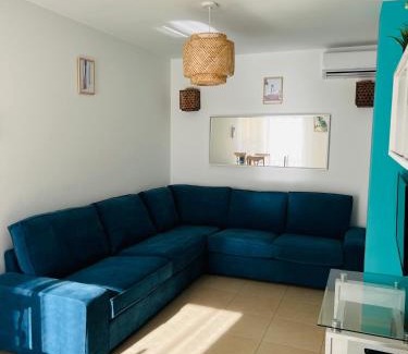 Peniscola Apartment | Ideal 3-Bedroom Apartment with AC & WiFi, Steps from Beach