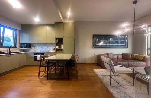 Porto de Santa Cruz Apartment | Family-Friendly 2-Bedroom Apartment in Sta Cruz