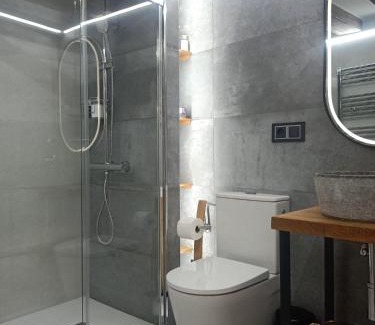 Logrono Historic Centre Apartment | Cozy Suite for Two with Exceptional 9.6/10 Guest Rating