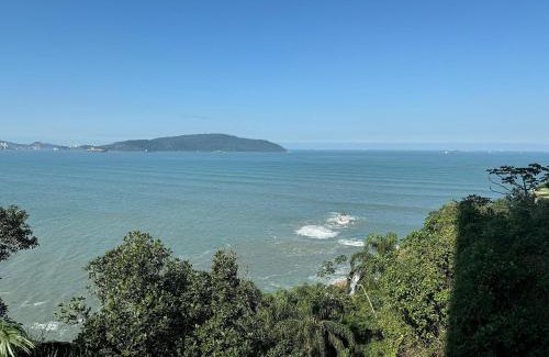Porchat Island House | Beachfront Oasis: Sunset House Porchat with Ocean Views
