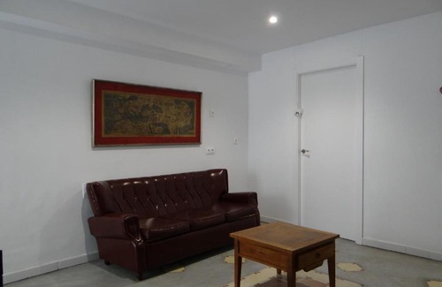 Raval Roig Apartment | Ideal Ocean View Retreat at Apartamento Tipico