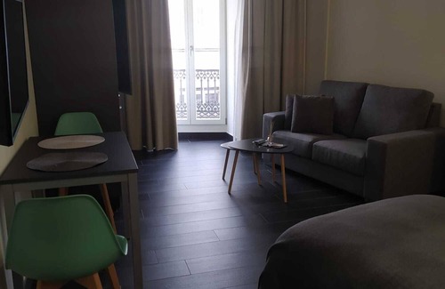 Mondonedo Apartment | Cozy Studio Apartment in Historic Center for Friends & Pilgrims