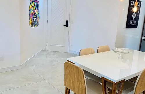 Loteamento Joao Batista Juliao Apartment | Top-Rated Beachfront Apartment in Guarujá with Pool