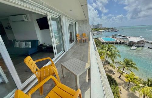 Punta Hansa Apartment | Beautiful Oceanfront Stay at Apartamento Torres Sunrise Beach