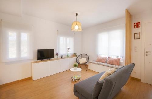 Arroniz Apartment | Top-Rated Ana Apartamento Turístico with Pool & Family Fun