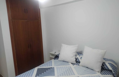 Valdeolleros Apartment | Inviting Apartment Fran with Breakfast & Kitchen Amenities