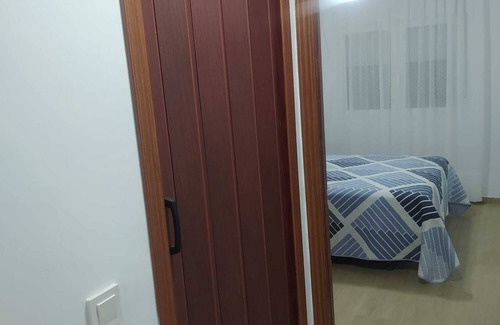 Valdeolleros Apartment | Inviting Apartment Fran with Breakfast & Kitchen Amenities