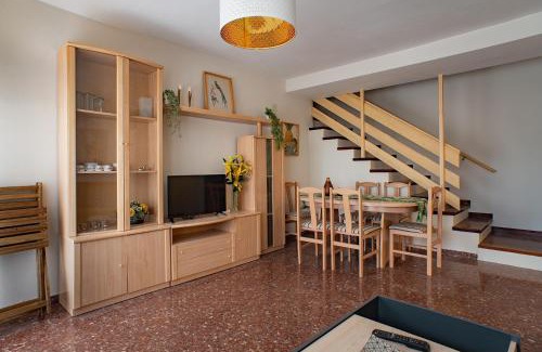 Borja Apartment | Family-Friendly Stay at Parque Borja: Great Guest Ratings