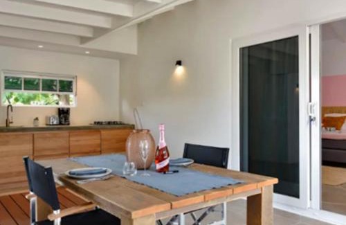 Paradera Apartment | Romantic Poolside Getaway for Couples in Aruba