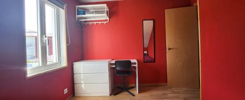 Valdovino Apartment | Pet-Friendly Apartment Valdoviño Pedro with High Ratings